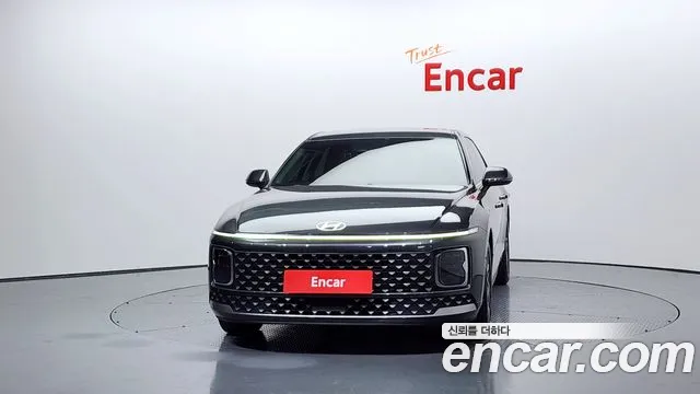 Hyundai Grandeur Grandeur (GN7) 2.5 Бензин 2WD — Фото автомобиля 3