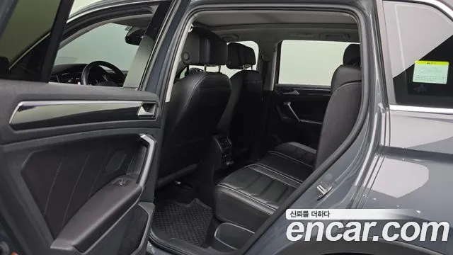 Volkswagen Tiguan Tiguan 2 поколение 2.0 TDI 4Motion Prestige — Фото автомобиля 12