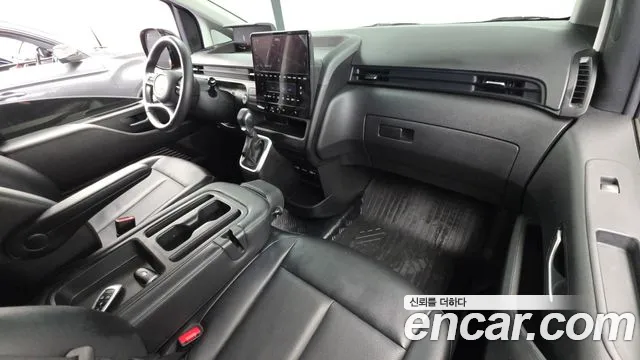 Hyundai Staria — Фото автомобиля 10