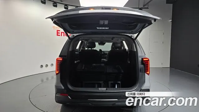 Kia Carnival — Фото автомобиля 20