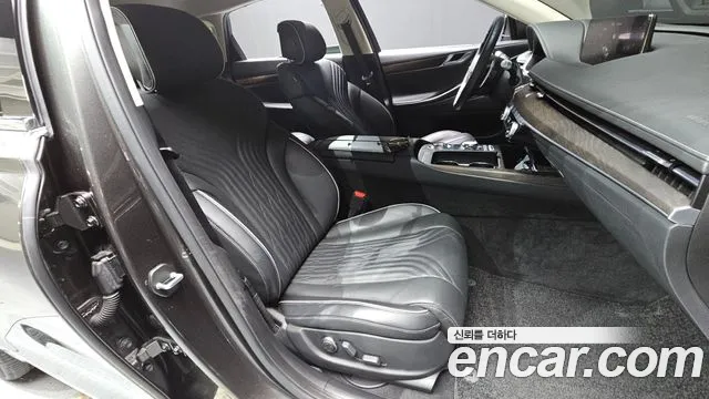 Genesis G80 Бензин 2.5 турбо AWD — Фото автомобиля 25