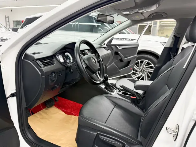 Skoda Octavia — Фото автомобиля 7