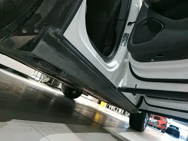 Volvo XC60 — Фото автомобиля 20