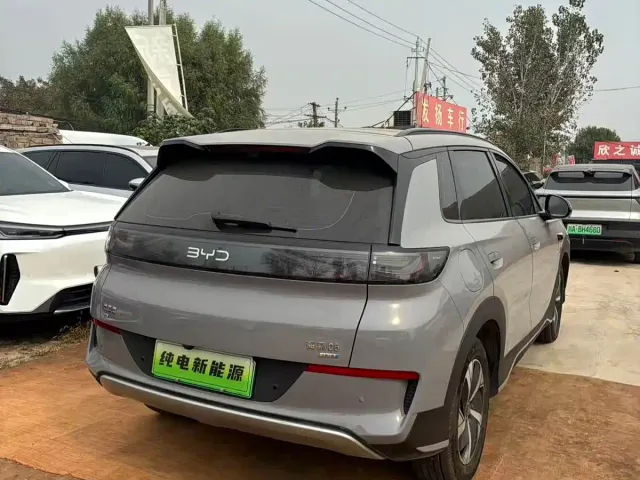 BYD Sealion 05 EV — Фото автомобиля 9