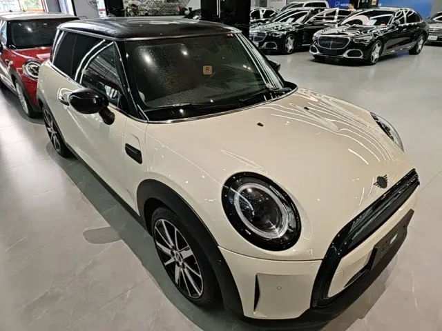 MINI Hatch — Фото автомобиля 3