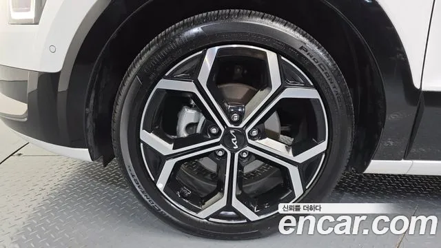 Kia Niro The All New Niro Signature — Фото автомобиля 5