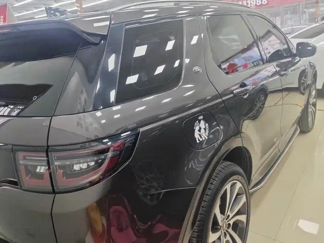 Land Rover Discovery Sport — Фото автомобиля 3