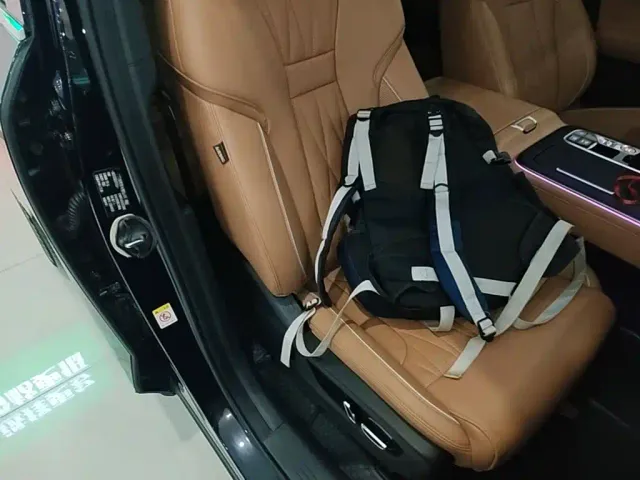 GAC Trumpchi GS8 — Фото автомобиля 24
