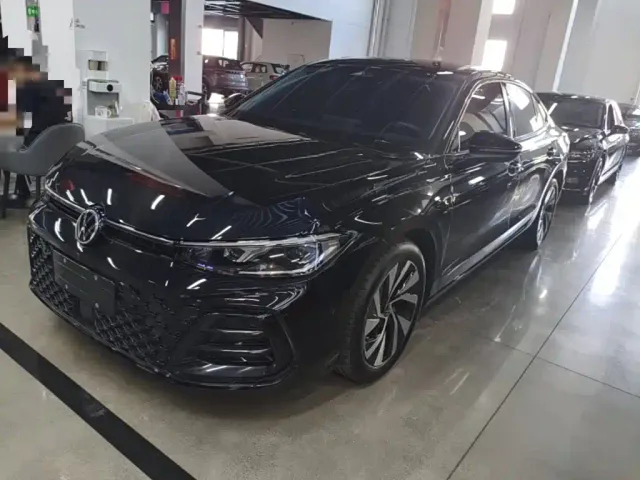 Фотография автомобиля — Volkswagen Passat