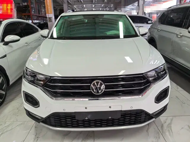 Volkswagen T-Roc — Фото автомобиля 2