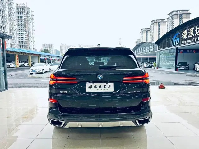 BMW X5 — Фото автомобиля 8