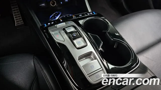 Hyundai Tucson Tucson (NX4) Бензин 1.6 турбо 2WD — Фото автомобиля 9