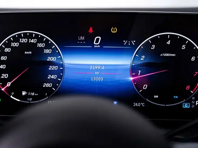 Mercedes-Benz GLC-Class — Фото автомобиля 16