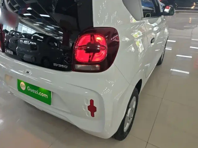 Roewe Clever — Фото автомобиля 7