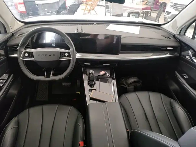 Roewe RX5 Max — Фото автомобиля 5