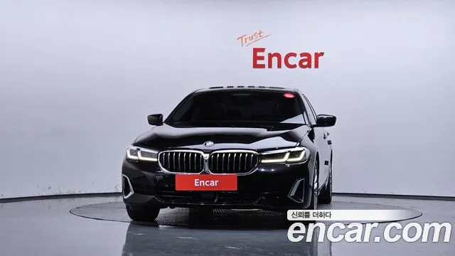 BMW 5 Series G30 — Фото автомобиля 3