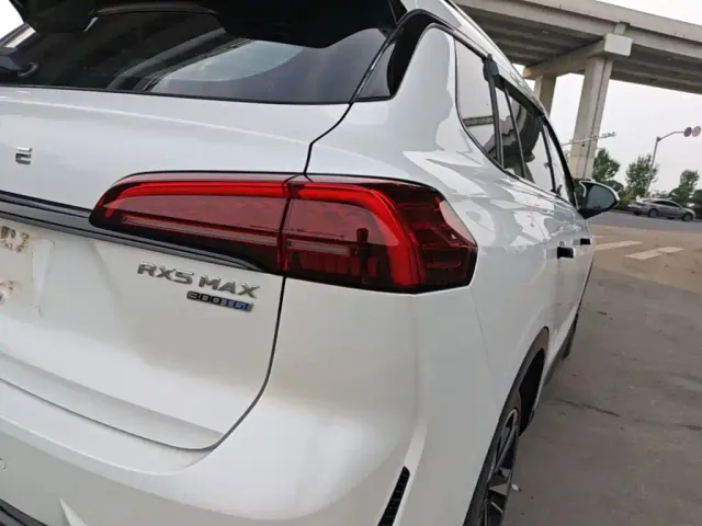 Roewe RX5 Max — Фото автомобиля 7