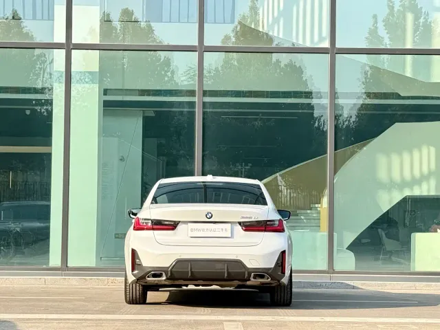BMW 3 Series — Фото автомобиля 16