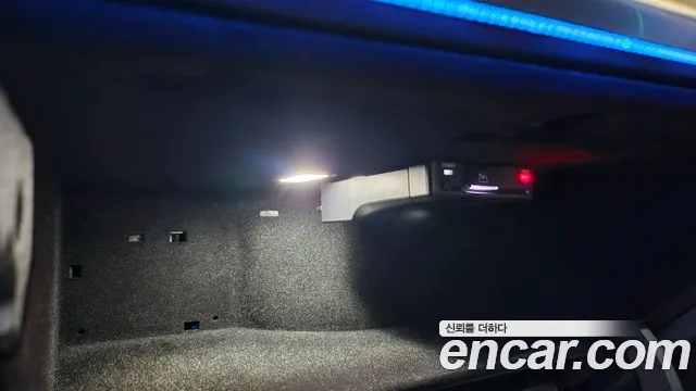 Mercedes-Benz E-Class E-класс W214 E300 4MATIC Exclusive — Фото автомобиля 18