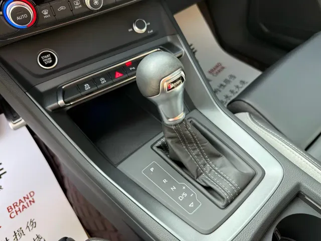 Audi Q3 — Фото автомобиля 12