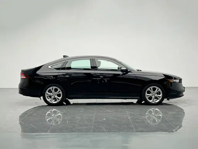 Honda Accord — Фото автомобиля 7