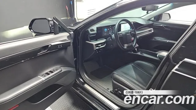 Hyundai Grandeur Grandeur (GN7) — Фото автомобиля 10