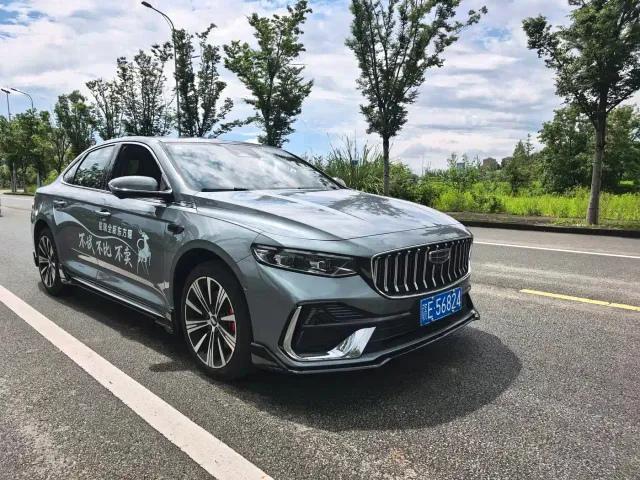 Geely Xingrui — Фото автомобиля 3