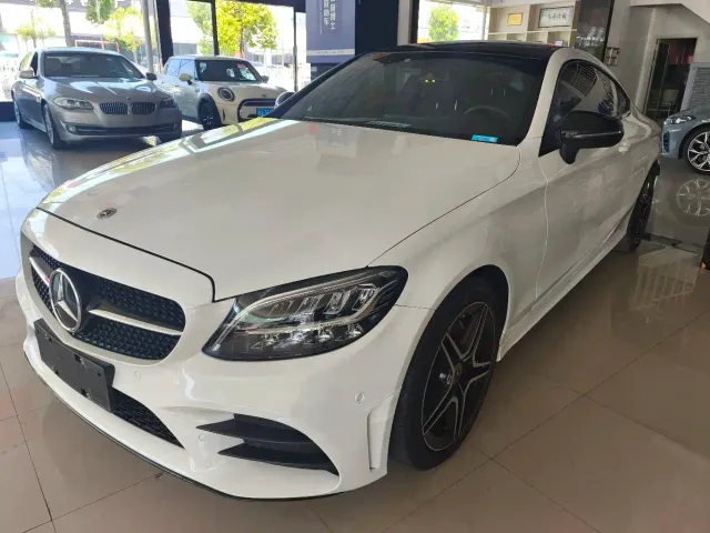Mercedes-Benz C-Class — Фото автомобиля 4