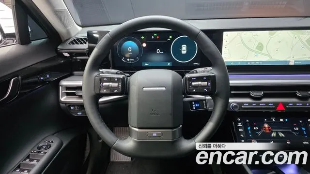 Hyundai Grandeur Grandeur (GN7) 2.5 Бензин 2WD — Фото автомобиля 12