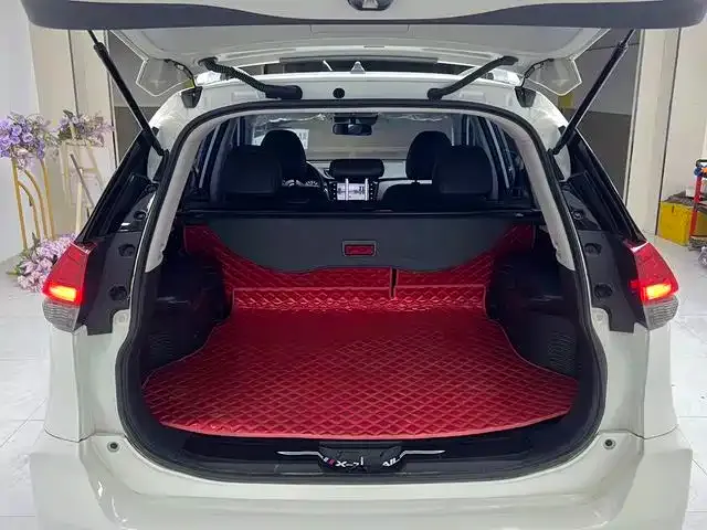 Nissan X-Trail — Фото автомобиля 15