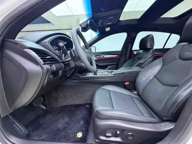 Cadillac CT5 — Фото автомобиля 9