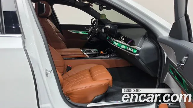 BMW 7-Series 7 серия (G70) 740i xDrive M Sport Limited — Фото автомобиля 23