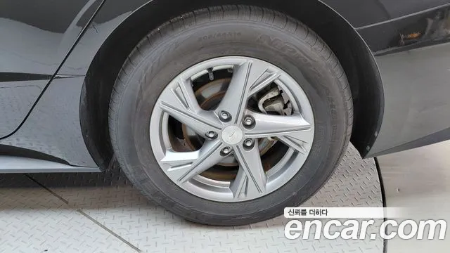 Hyundai Sonata Sonata (DN8) 2.0 LPG(Для проката) — Фото автомобиля 21