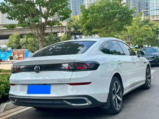 Volkswagen Lamando — Фото автомобиля 7