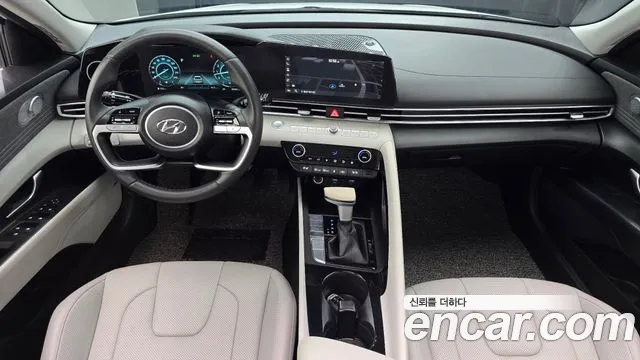 Hyundai Avante CN7 — Фото автомобиля 10