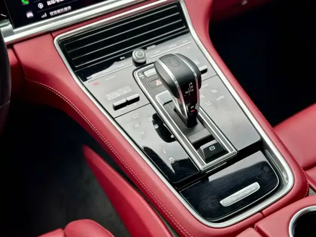 Porsche Panamera — Фото автомобиля 16