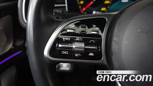 Mercedes-Benz GLE-Class — Фото автомобиля 23
