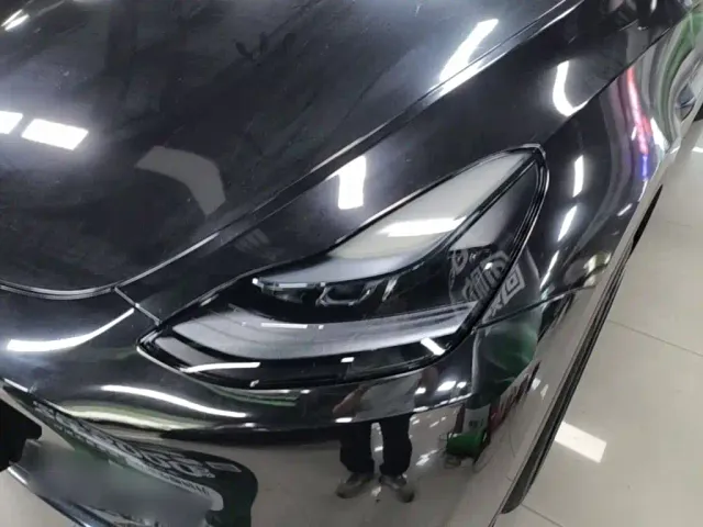 Tesla Model Y — Фото автомобиля 23