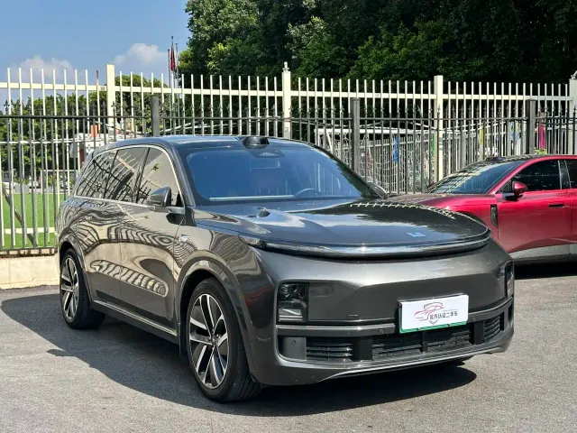 Li Auto L9 — Фото автомобиля 2