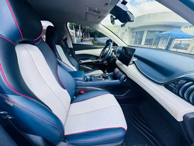 BYD Yuan PLUS — Фото автомобиля 16