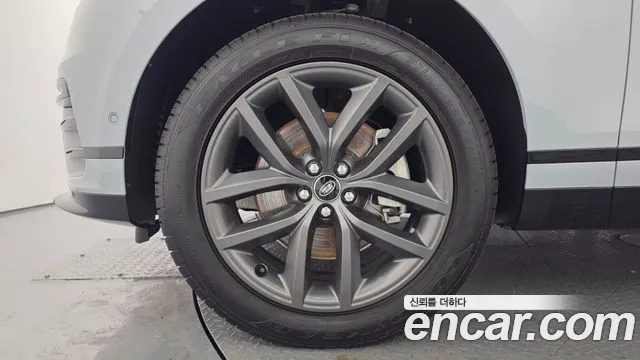Land Rover Range Rover Velar — Фото автомобиля 8