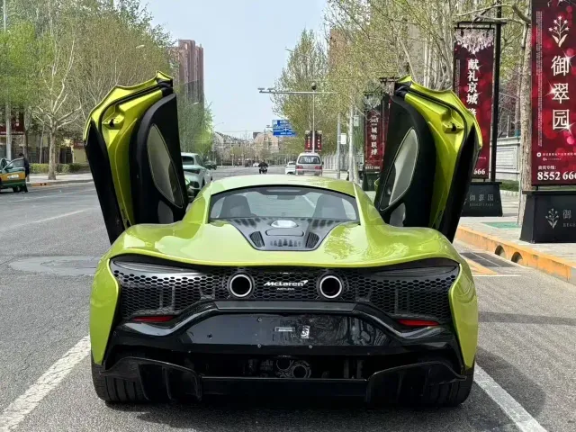 McLaren Artura — Фото автомобиля 5