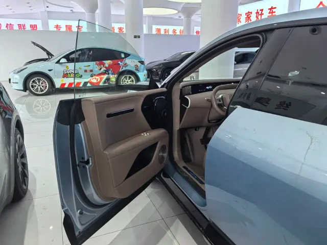 Avatr Avatr 07 2026 model Ultra EV AWD — Фото автомобиля 5