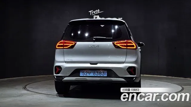 Kia Niro Niro Plus Air — Фото автомобиля 4