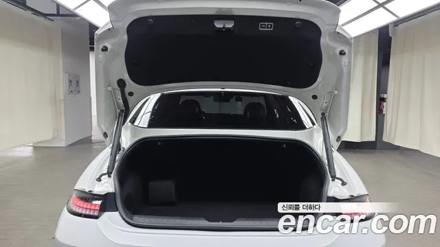 Hyundai Ioniq 6 — Фото автомобиля 23
