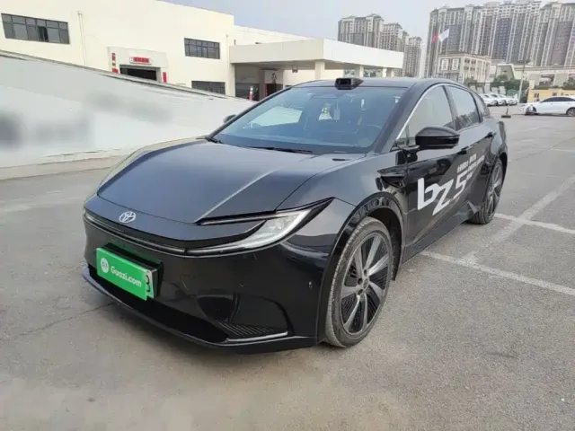 Фотография автомобиля — Toyota bZ5