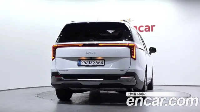 Kia Carnival 4th Gen — Фото автомобиля 4