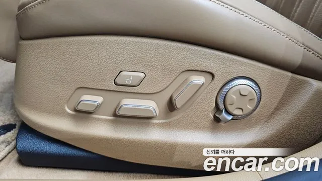 Genesis G80 Бензин 2.5 турбо AWD — Фото автомобиля 30