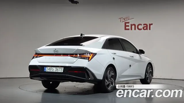 Hyundai Avante — Фото автомобиля 2