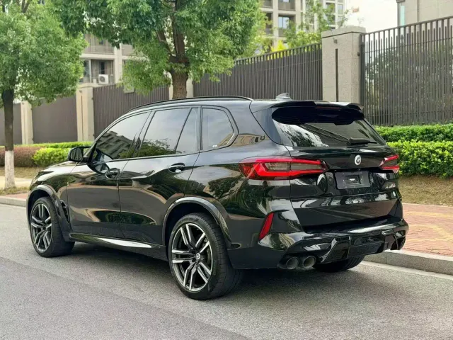 BMW X5 M — Фото автомобиля 15